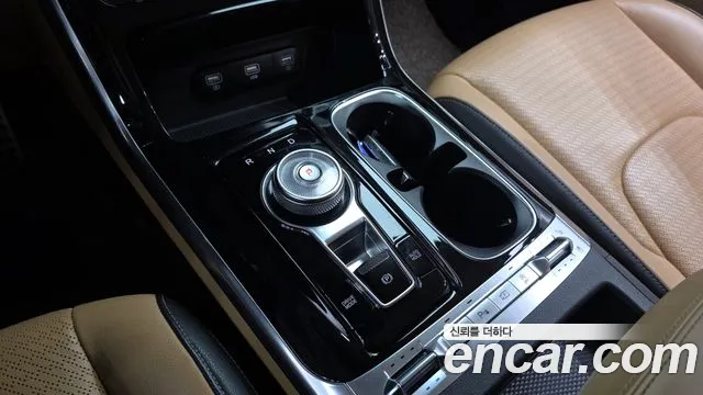 Kia Carnival 2021 thumb 9