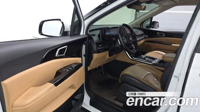 Kia Carnival 2021 thumb 10