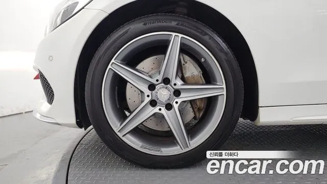 Mercedes-Benz C-Класс 2015 thumb 5