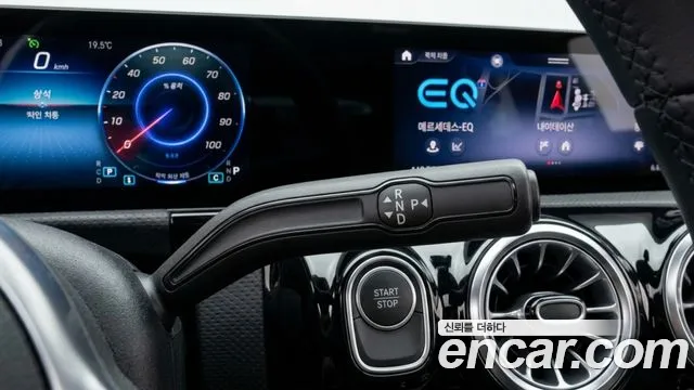 Mercedes-Benz EQA 2025 thumb 9