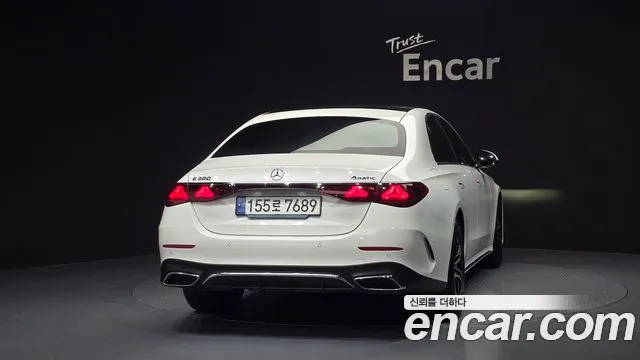 Mercedes-Benz E-Класс 2024 thumb 4