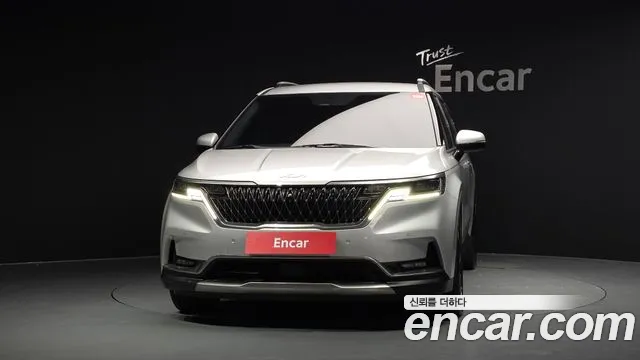 Kia Carnival 2022 thumb 3