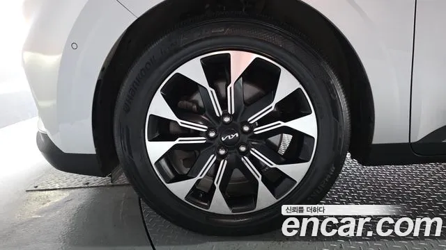 Kia Carnival 2022 thumb 5