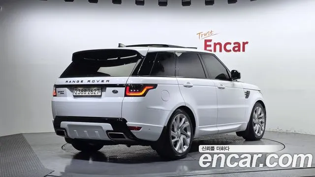Land Rover Range Rover Sport 2019 thumb 2