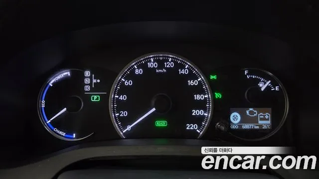 Lexus CT200h 2018 thumb 8