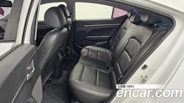 Hyundai Avante 2018 thumb 11