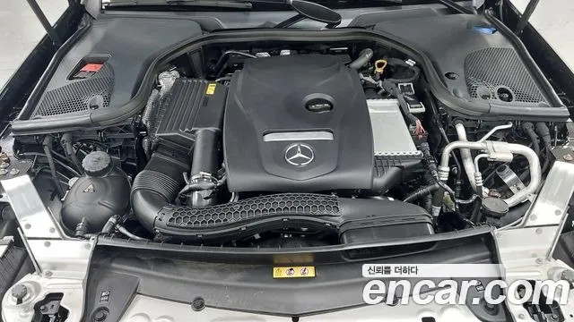 Mercedes-Benz E-Класс 2023 thumb 6