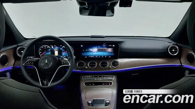 Mercedes-Benz E-Класс 2023 thumb 7