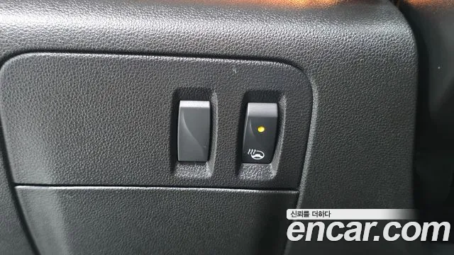 Renault-KoreaSamsung Megane 2016 thumb 12