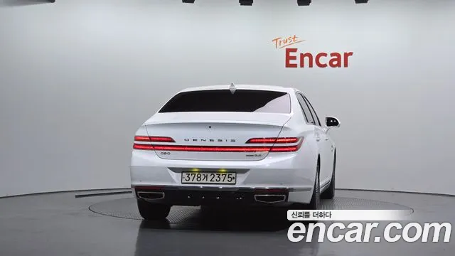 Genesis G90 2020 thumb 3