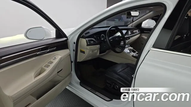 Genesis G90 2020 thumb 9