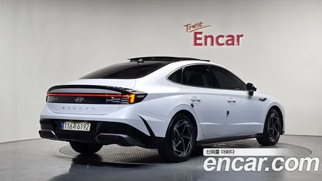 Hyundai Sonata 2023 thumb 2