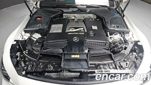 Mercedes-Benz AMG GT 2021 thumb 5