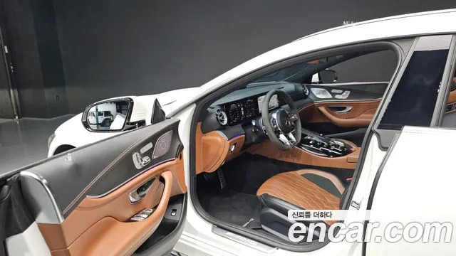Mercedes-Benz AMG GT 2021 thumb 9