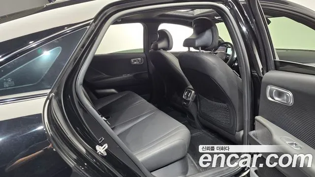 Hyundai IONIQ 6 2024 thumb 11