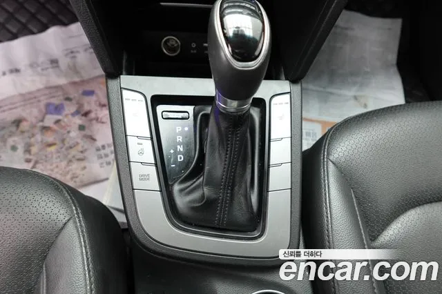 Hyundai Avante 2016 thumb 9