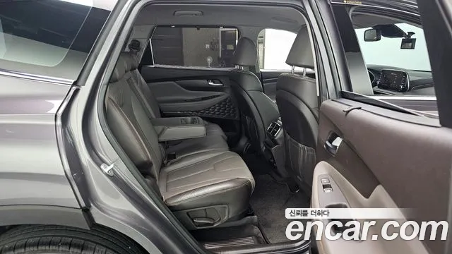 Hyundai Santa Fe 2018 thumb 11
