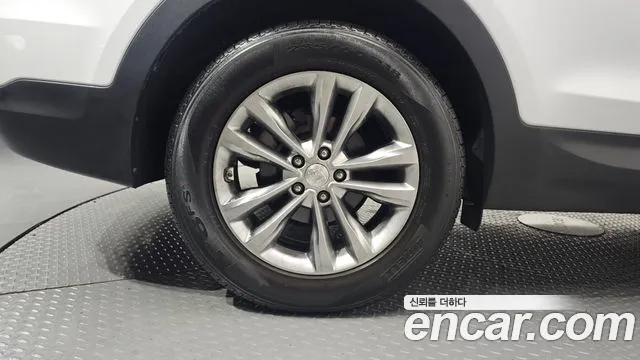 Hyundai Santa Fe 2017 thumb 4