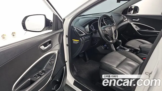 Hyundai Santa Fe 2017 thumb 9