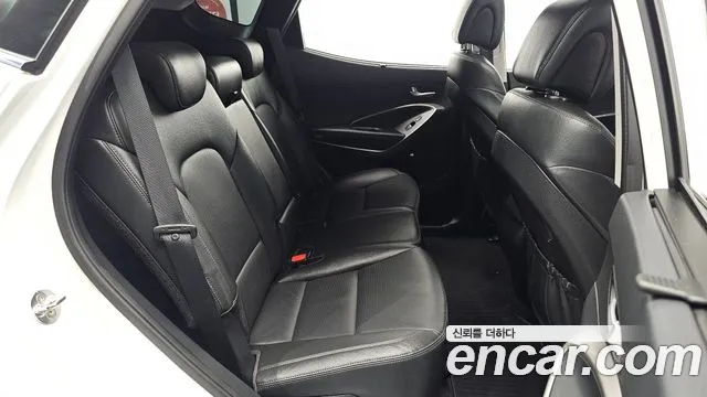 Hyundai Santa Fe 2017 thumb 10