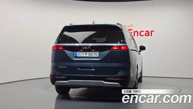 Kia Carnival 2022 thumb 4