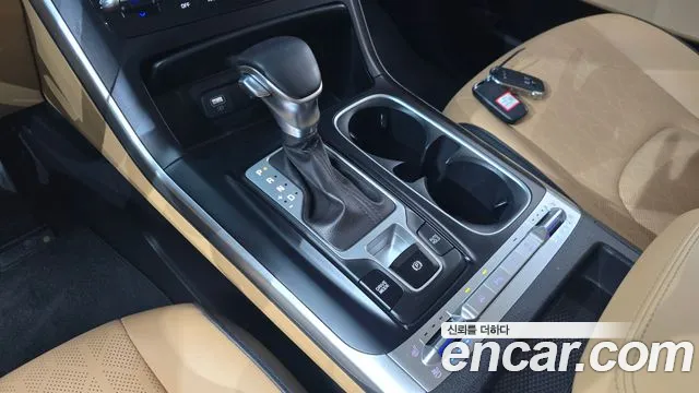 Kia Carnival 2022 thumb 9