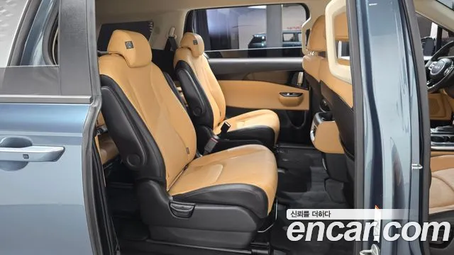 Kia Carnival 2022 thumb 11