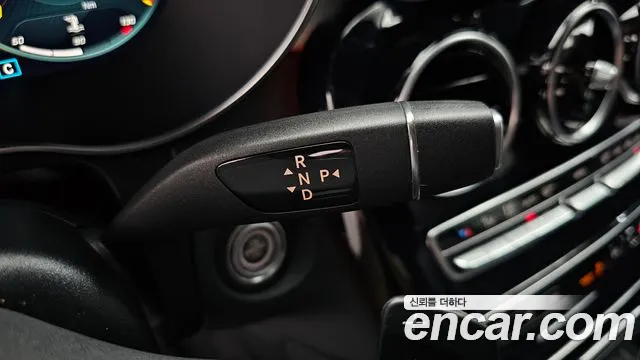 Mercedes-Benz GLC 2021 thumb 9