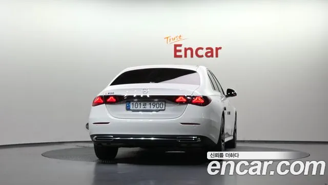 Mercedes-Benz E-Класс 2024 thumb 4