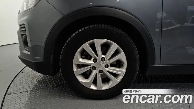 KG_Mobility_Ssangyong TIBOLI 2020 thumb 5