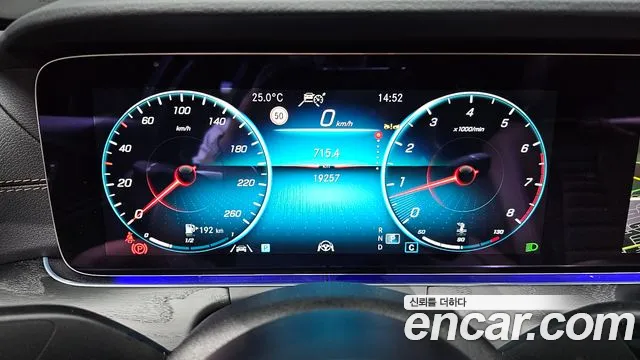 Mercedes-Benz E-Класс 2023 thumb 7