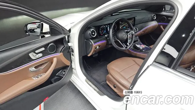 Mercedes-Benz E-Класс 2023 thumb 9