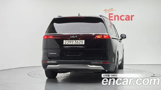 Kia Carnival 2022 thumb 4
