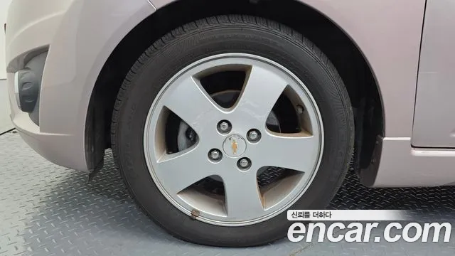 ChevroletGMDaewoo Spark 2011 thumb 5