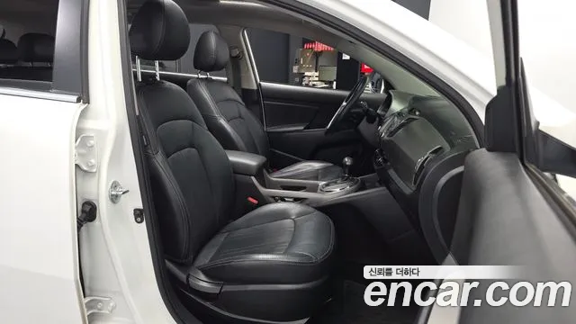 Kia Sportage 2014 thumb 10