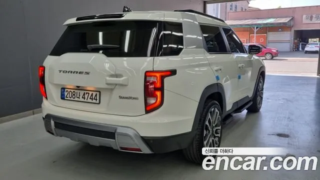 KG_Mobility_Ssangyong Torres 2022 thumb 2