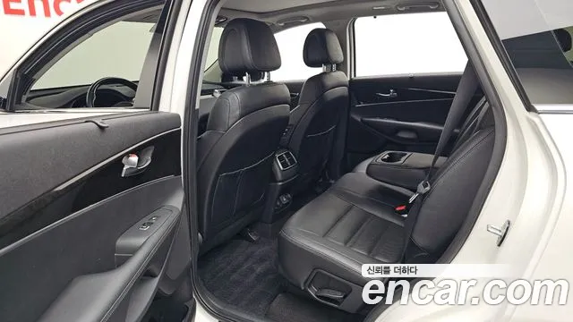 Kia Sorento 2015 thumb 12