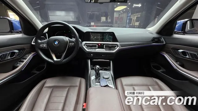 BMW 3-Series 2020 thumb 7