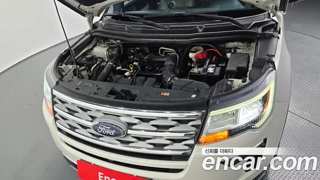 Ford Explorer 2019 thumb 5