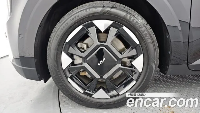 Kia Carnival 2024 thumb 5