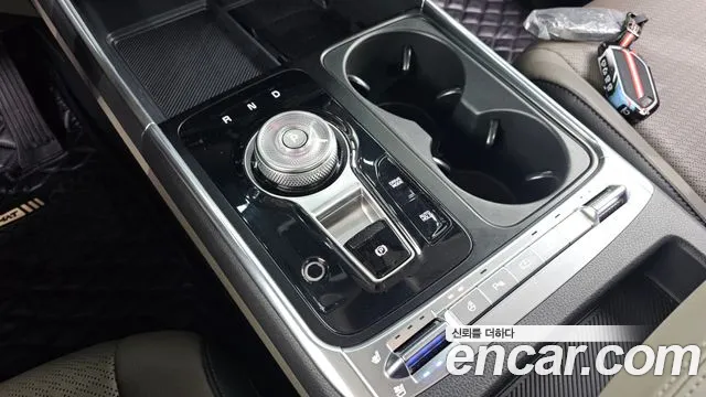 Kia Carnival 2024 thumb 9