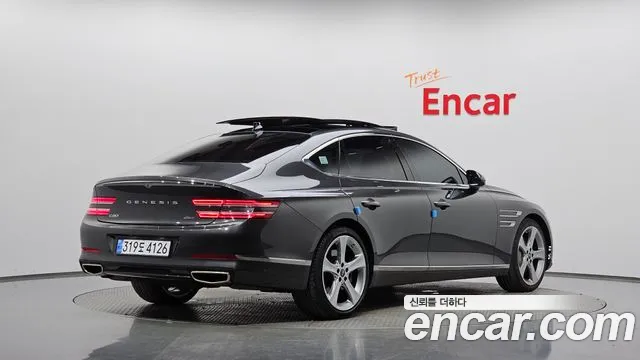 Genesis G80 2022 thumb 2
