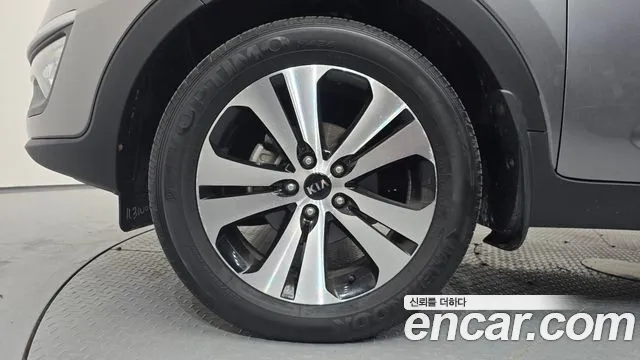 Kia Sportage 2010 thumb 5