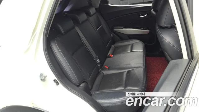KG_Mobility_Ssangyong TIBOLI 2015 thumb 10