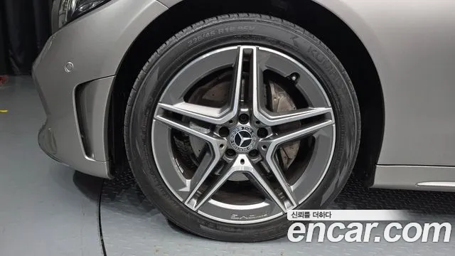 Mercedes-Benz C-Класс 2019 thumb 5