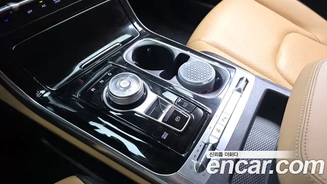 Kia Carnival 2023 thumb 9