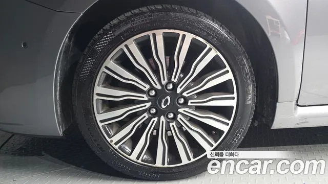 Renault-KoreaSamsung Latitude 2014 thumb 5