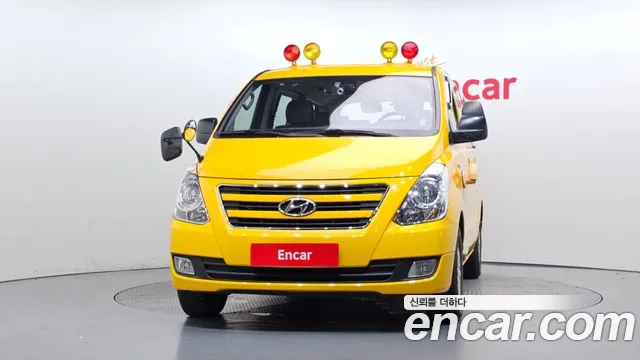 Hyundai Starex 2015 thumb 3