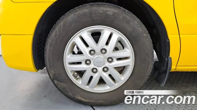 Hyundai Starex 2015 thumb 5