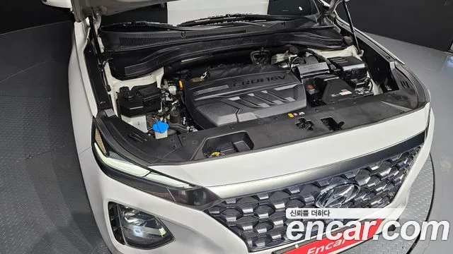 Hyundai Santa Fe 2018 thumb 6